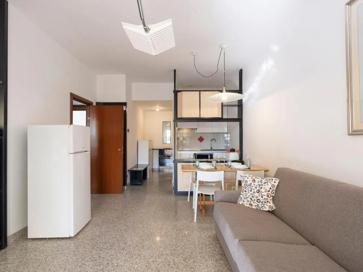 Apartment Fronte Mare By Interhome Marina dʼMarina dʼAndora Włochy