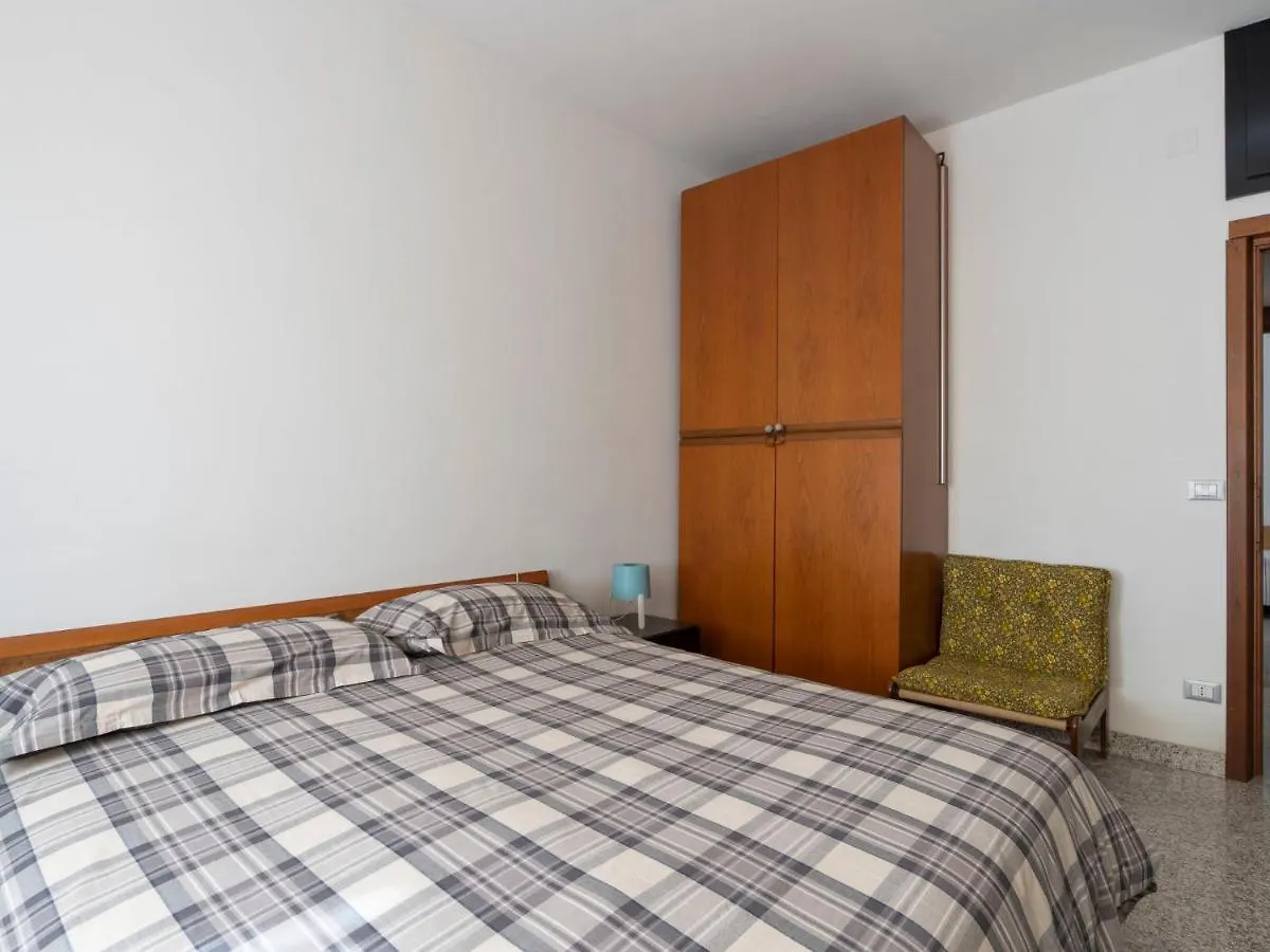 Apartment Fronte Mare By Interhome Marina dʼMarina dʼAndora